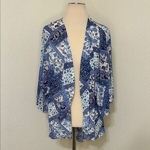 Ember Blue and White Floral Patchwork Kimono Cruise Travel M Medium